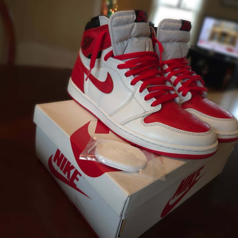 Nike Men’s White and Red High-Top Sneakers
